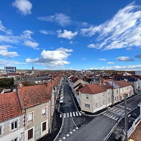 Ferienwohnung Au bonheur des Damiettes Montluçon Exterior foto