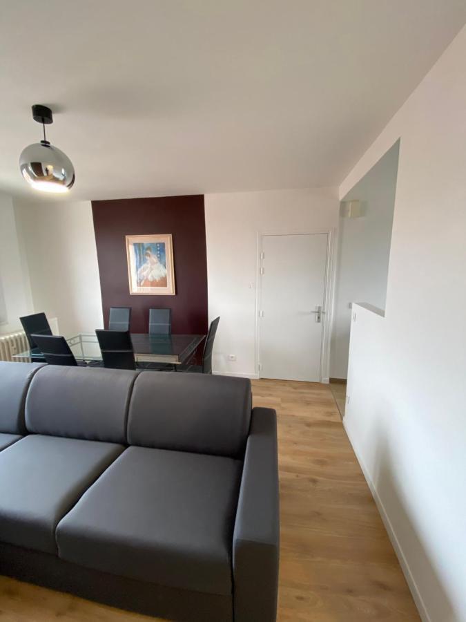 Ferienwohnung Au bonheur des Damiettes Montluçon Exterior foto