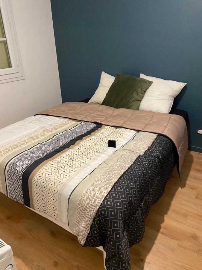 Ferienwohnung Au bonheur des Damiettes Montluçon Exterior foto