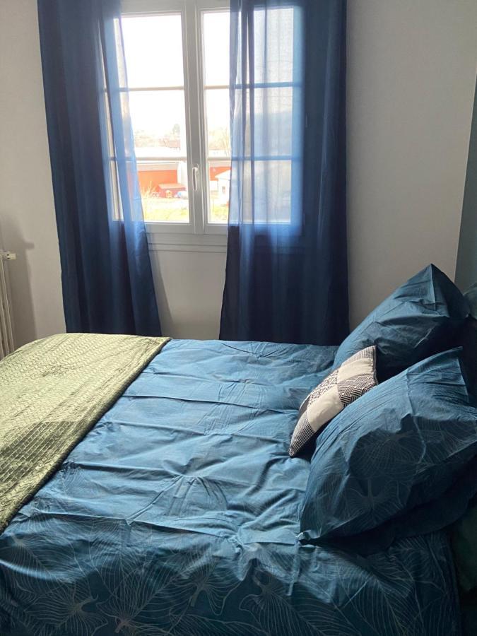 Ferienwohnung Au bonheur des Damiettes Montluçon Exterior foto